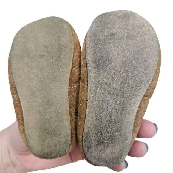 Beba Bean Infant Shoes Fur‎ Pom-Poms & Hook-And-Loop Closure 3-6 Months - Picture 2 of 6